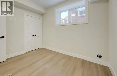 17 Peter Street Kitchener ON N2G 3J5
