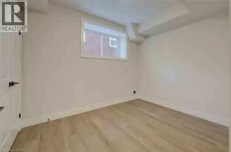 17 Peter Street Kitchener ON N2G 3J5