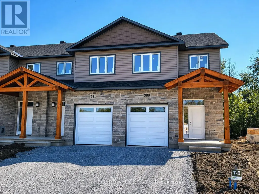 355 Voyageur Place Russell ON K0A 1W0