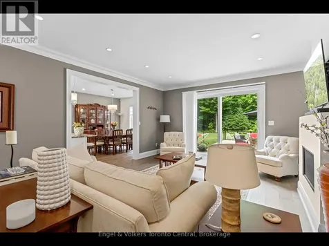 81 Spruce Street Tiny ON L0L 1P1