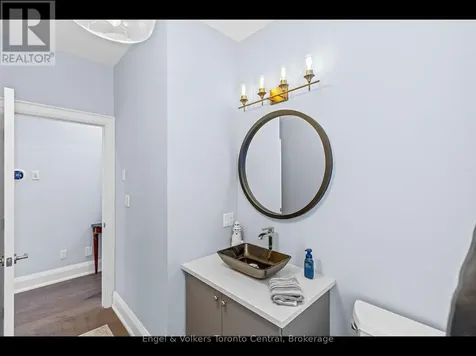 81 Spruce Street Tiny ON L0L 1P1