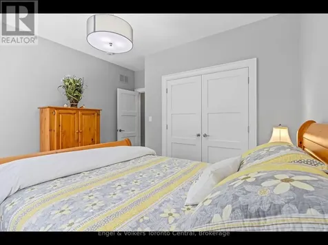 81 Spruce Street Tiny ON L0L 1P1