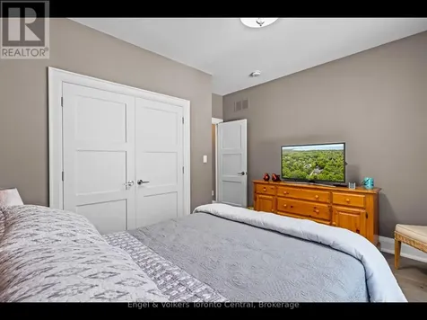 81 Spruce Street Tiny ON L0L 1P1