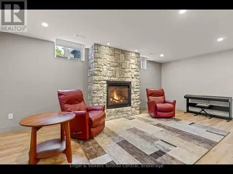 81 Spruce Street Tiny ON L0L 1P1