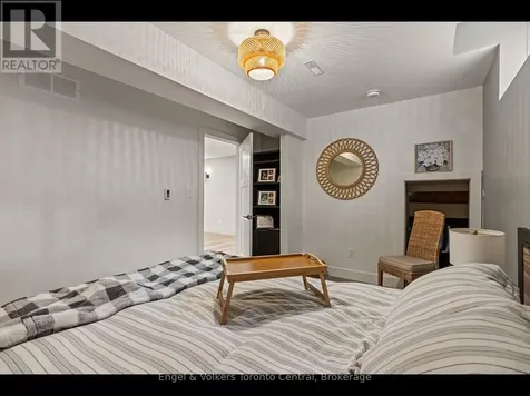 81 Spruce Street Tiny ON L0L 1P1
