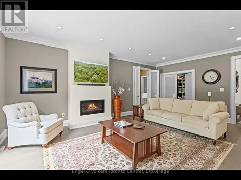 81 Spruce Street Tiny ON L0L 1P1