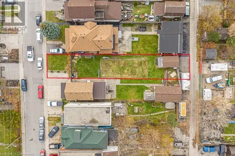 39 Earl Street Hamilton ON L8L 6L1