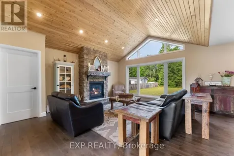 51 Yantha Crescent Madawaska Valley ON K0J 1B0