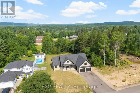 51 Yantha Crescent Madawaska Valley ON K0J 1B0