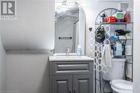 97 Guildwood Drive Hamilton ON L9C 6S3