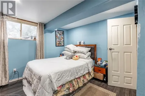 97 Guildwood Drive Hamilton ON L9C 6S3