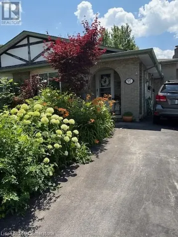 97 Guildwood Drive Hamilton ON L9C 6S3