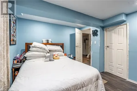 97 Guildwood Drive Hamilton ON L9C 6S3