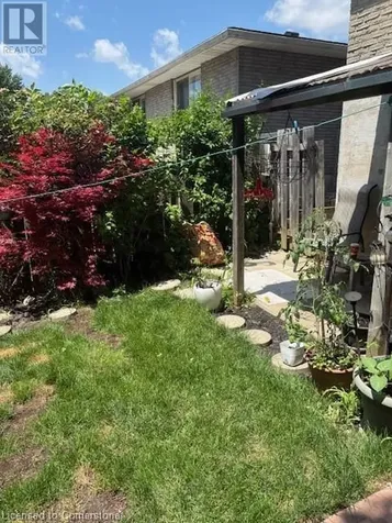 97 Guildwood Drive Hamilton ON L9C 6S3