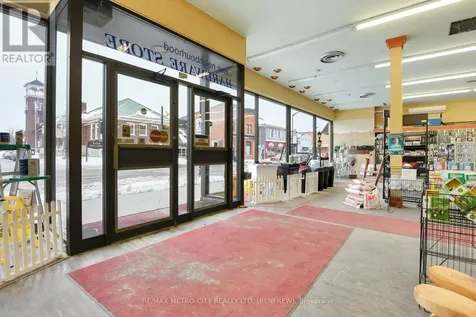 150 Raglan Street South Renfrew ON K7V 1R1