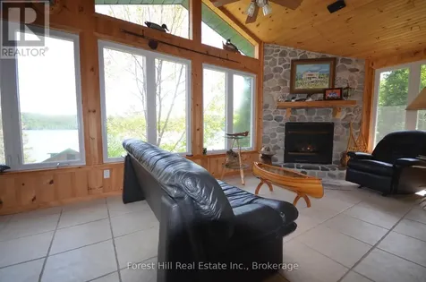10365 Rabbit Temagami ON P0H 2H0