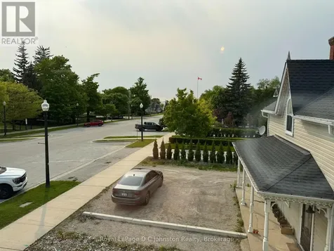 140 High Street Saugeen Shores ON N0H 2L0