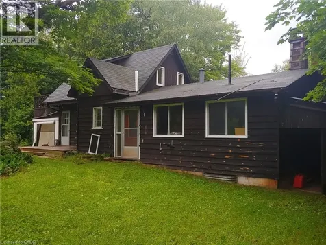 429 Lynx Lake Road Huntsville ON P1H 2J3