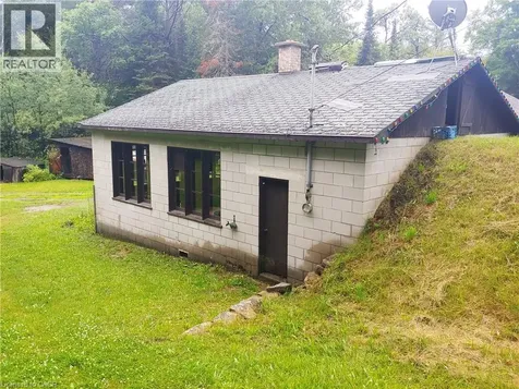 429 Lynx Lake Road Huntsville ON P1H 2J3