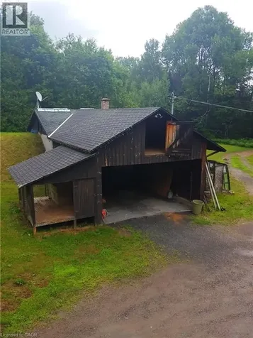 429 Lynx Lake Road Huntsville ON P1H 2J3
