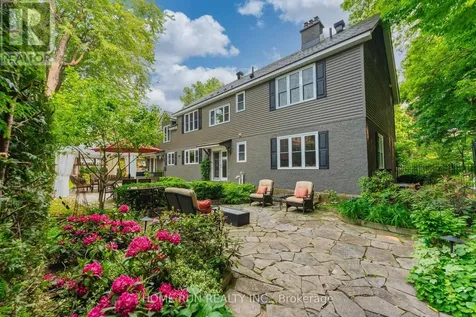 275 Buchan Road Ottawa ON K1M 0W4