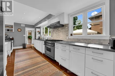 275 Buchan Road Ottawa ON K1M 0W4