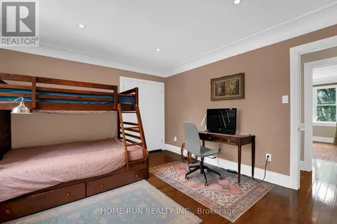 275 Buchan Road Ottawa ON K1M 0W4