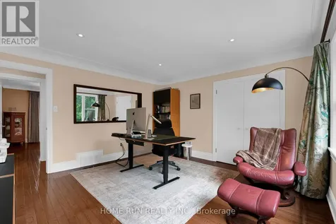 275 Buchan Road Ottawa ON K1M 0W4