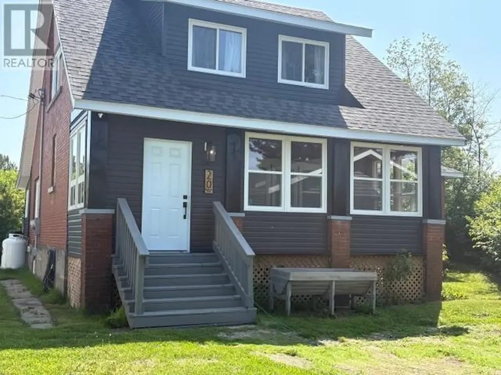 20 Queen St S Chapleau ON P0M 1K0