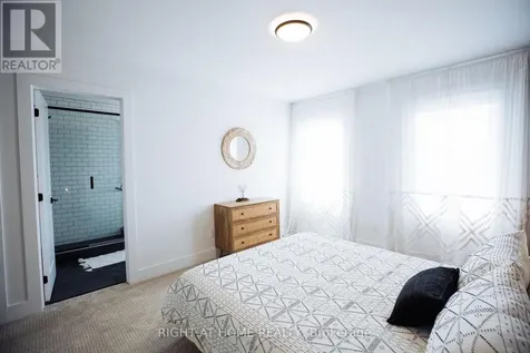 114 Black Willow Crescent Blue Mountains ON L9Y 5L8