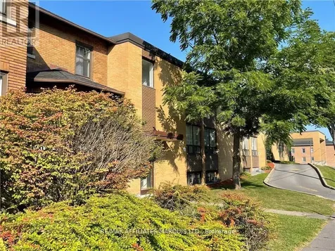 439 Second Street East Cornwall ON K6H 1Z2