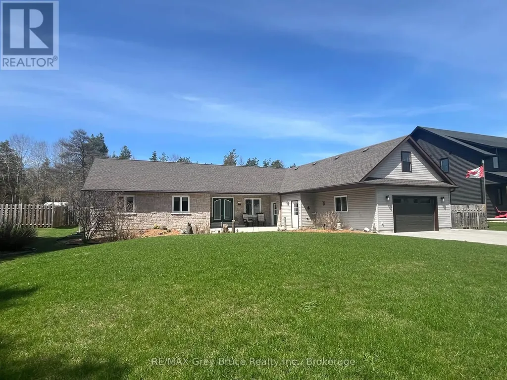 236 Bruce Street South Bruce Peninsula ON N0H 2T0