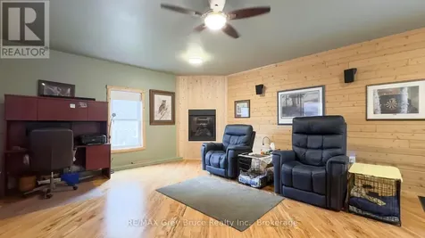 236 Bruce Street South Bruce Peninsula ON N0H 2T0