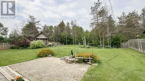 236 Bruce Street South Bruce Peninsula ON N0H 2T0