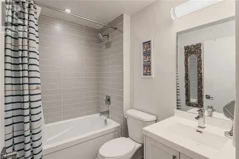 2093 Fairview Street Burlington ON L7R 0E6