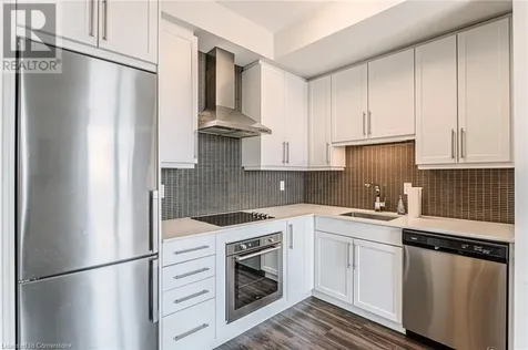 2093 Fairview Street Burlington ON L7R 0E6
