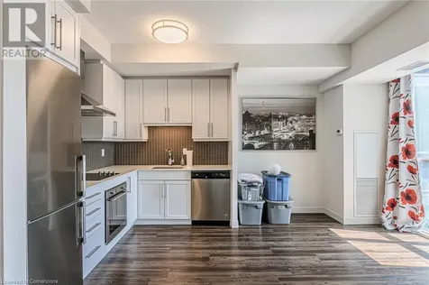 2093 Fairview Street Burlington ON L7R 0E6