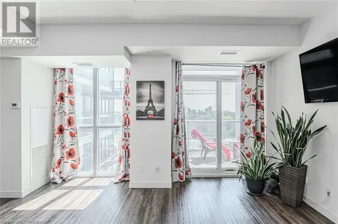 2093 Fairview Street Burlington ON L7R 0E6