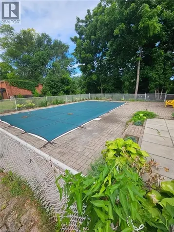 463 King Street West Chatham-kent ON N7M 1G6