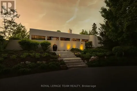 14 Kanata Rockeries Private Ottawa ON K2K 3P4