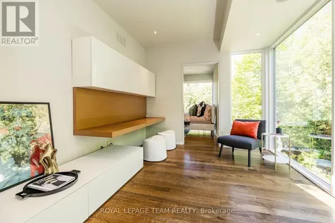 14 Kanata Rockeries Private Ottawa ON K2K 3P4