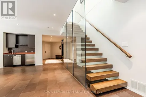 14 Kanata Rockeries Private Ottawa ON K2K 3P4
