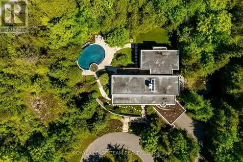 14 Kanata Rockeries Private Ottawa ON K2K 3P4