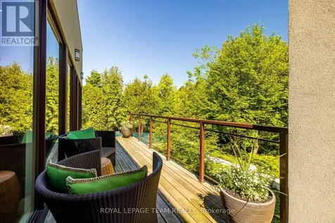 14 Kanata Rockeries Private Ottawa ON K2K 3P4