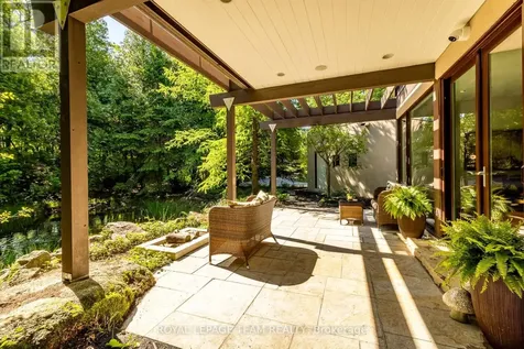 14 Kanata Rockeries Private Ottawa ON K2K 3P4