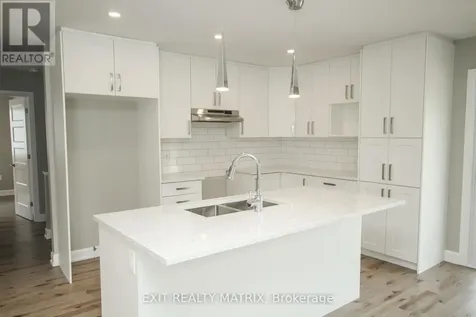 1401 Caroline Court Cornwall ON K6J 0C5
