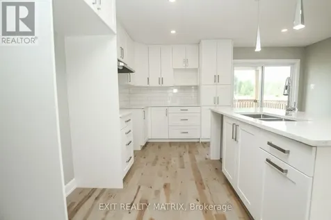 1401 Caroline Court Cornwall ON K6J 0C5