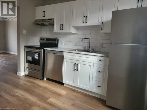 1438 Beckworth Avenue London ON N5V 2K7