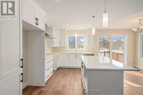 363 Voyageur Place Russell ON K0A 1W0