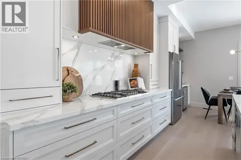 159 Parkside Drive Brantford ON N3T 0S9